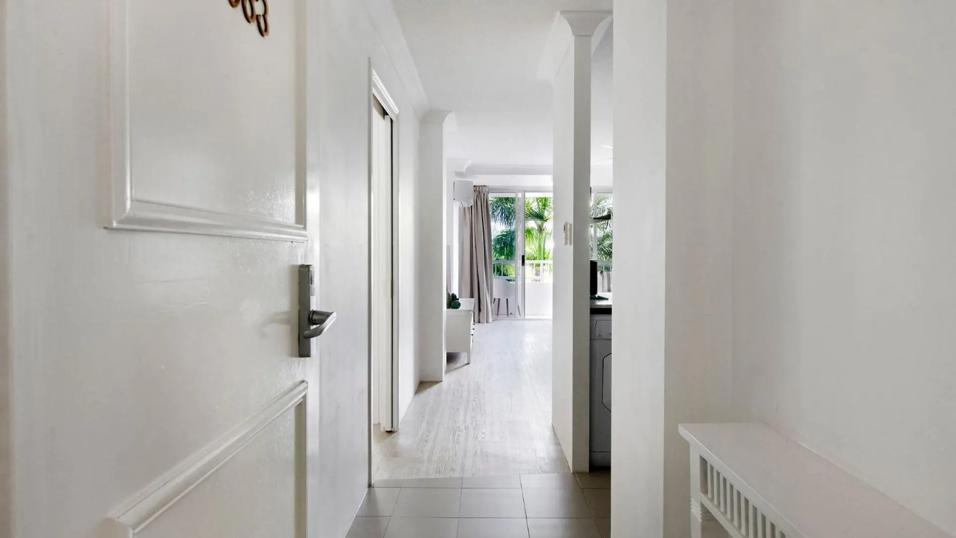 Bel Air Modern 1 Bedroom Apartment - Coasthm 黄金海岸 0*,